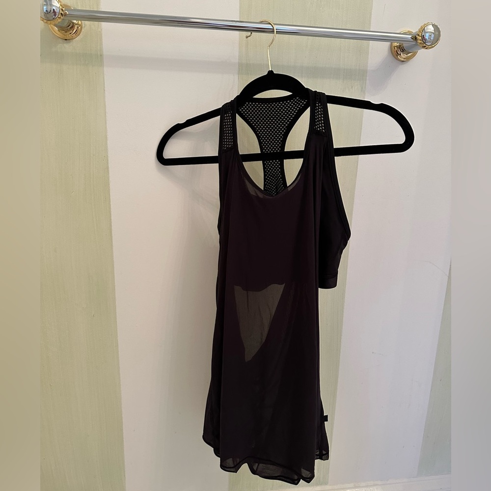 Lululemon black top with built in bra 2